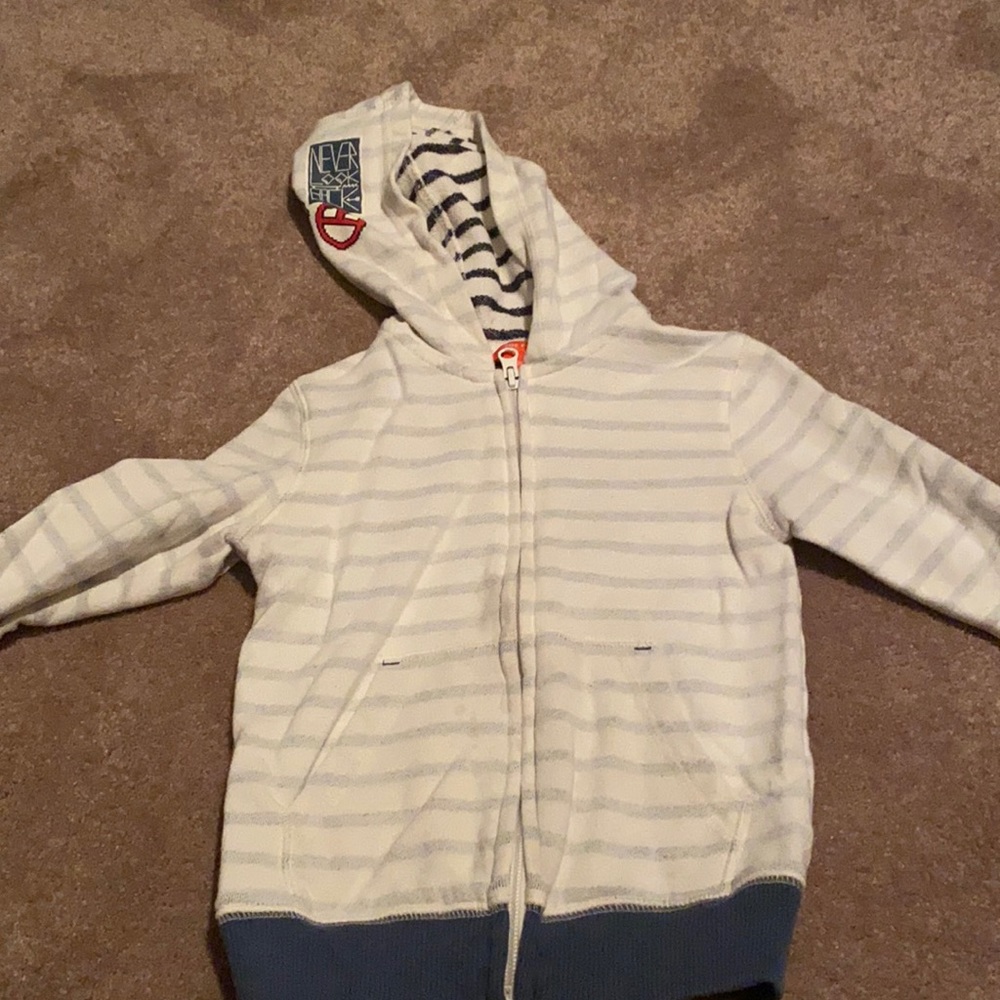 Joe Fresh toddler boy  sweater size: 4